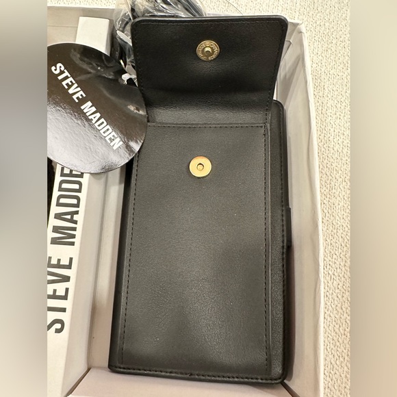 Steve Madden 2 Piece Gift Set~Black Pom Beanie & Black Crossbody Purse~New~$88 - Picture 8 of 13